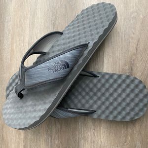 New North Face Flip Flops (size 12)